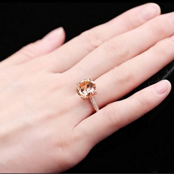 Gorgeous Ring White Sapphire Rose Gold Filled Ring - Picture 5 of 5